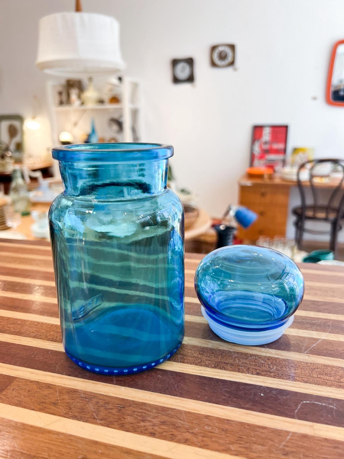 Bocal hermétique en verre bleu 17×8 cm – Image 3