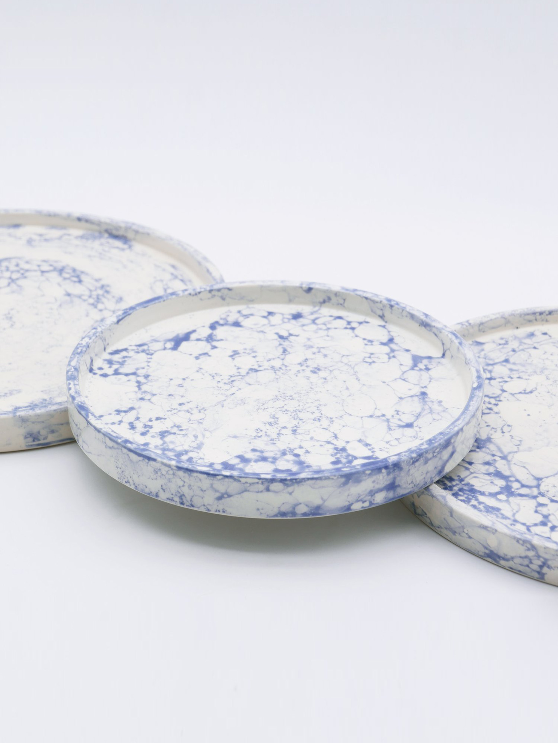 Assiette Bulles (bleu-gris) – Image 3