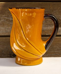 Alternative view of Carafe noire et jaune Poët Laval France Turban