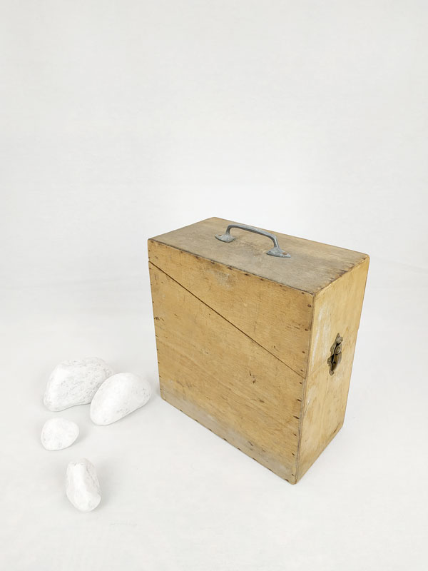Boîte de rangement en bois VENDU – Image 2
